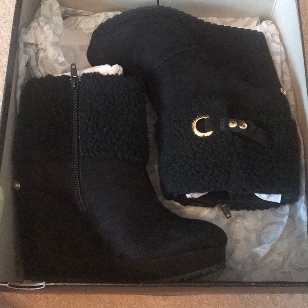 8.5 Juicy Couture wedges. Never worn new in box